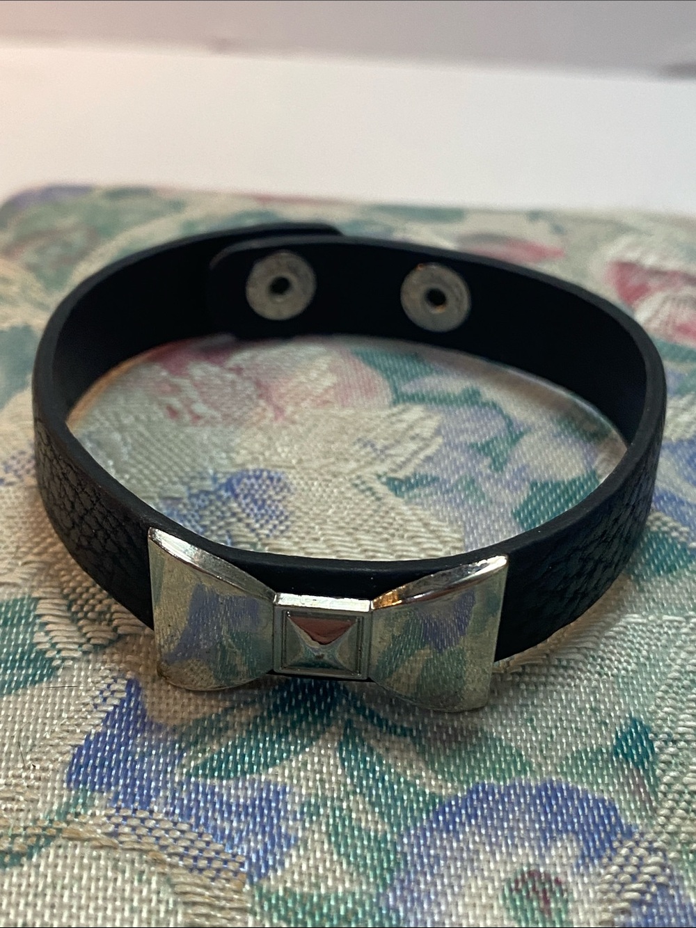 8 inch bracelet with bow